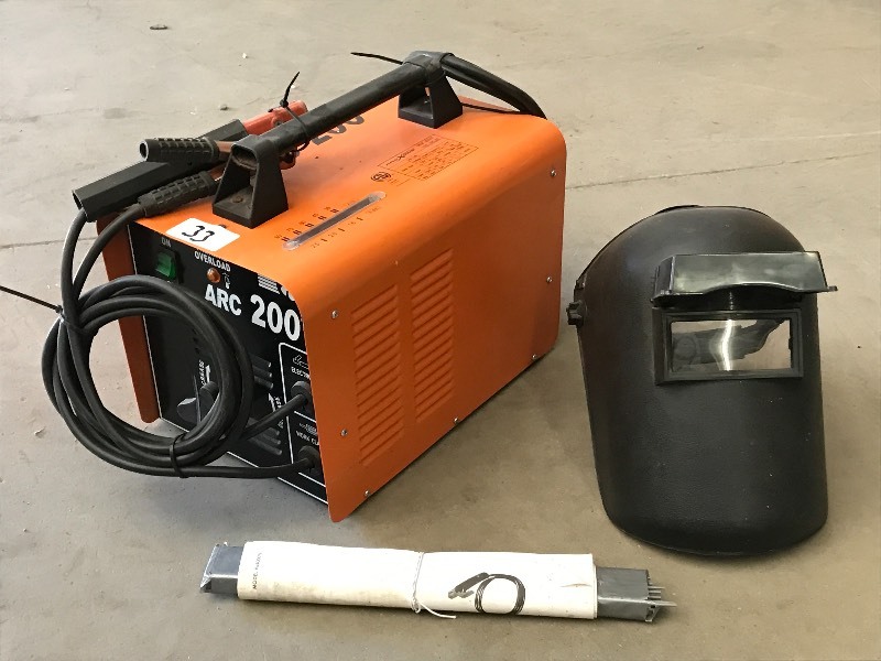 lot 33 image: ProXone 120Volt Arc Welder, Arc-200...