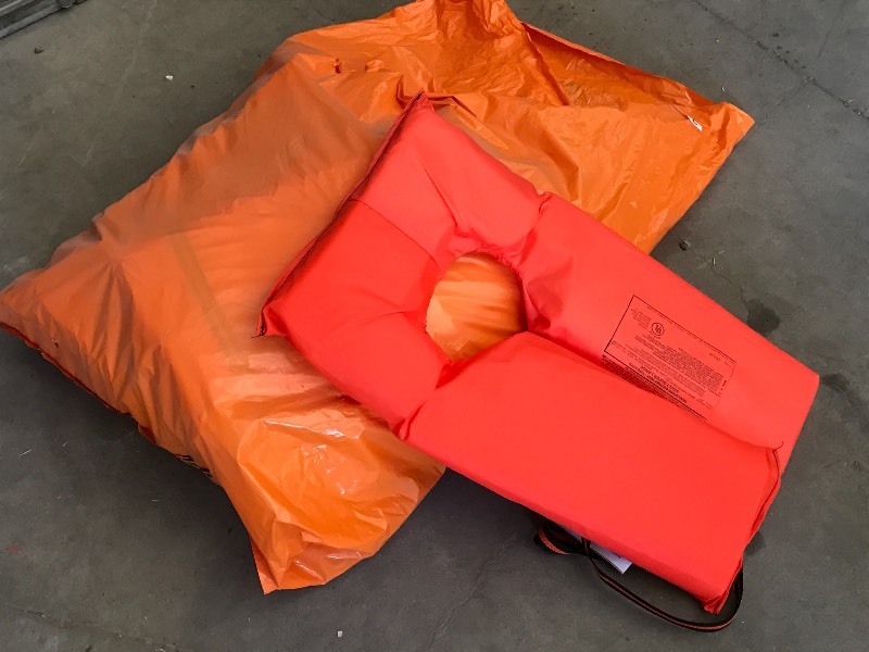 lot 37 image: Lot Of (5) Life Vests, Good Conditi...