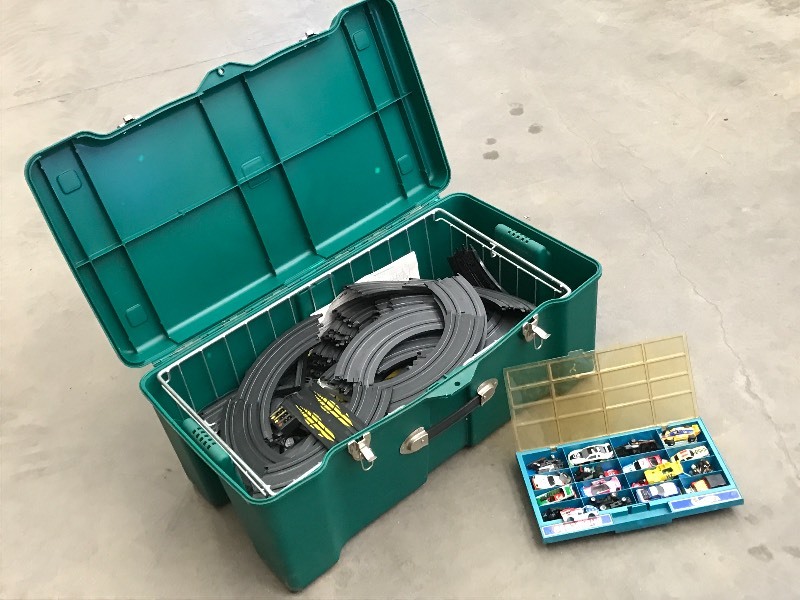 lot 43 image: 36 Plastic Travel Case With Race C...