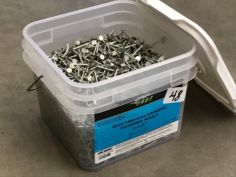 lot 48 image: Near-Full Case Of GripFast 1.5 Gal...