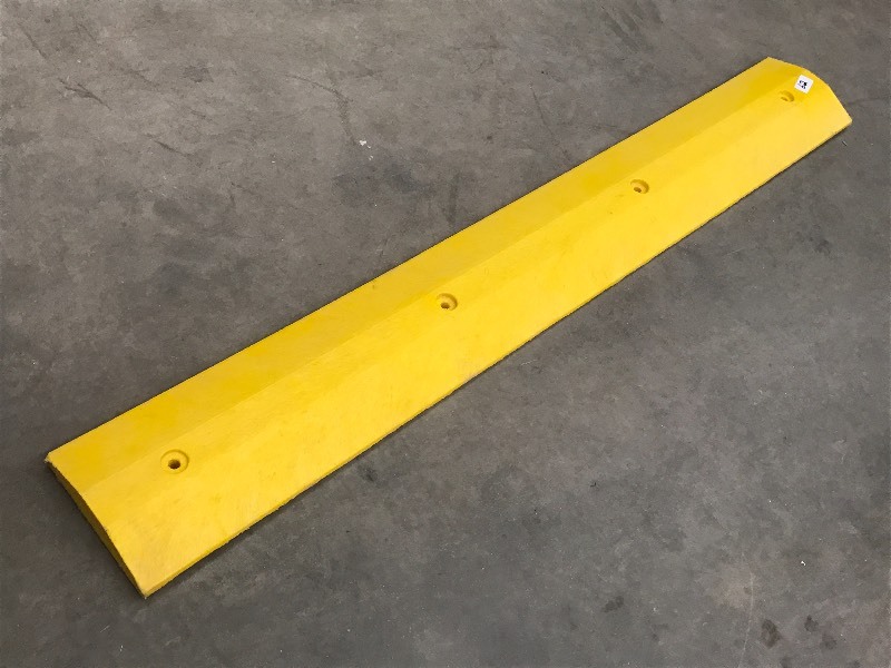 lot 62 image: 10x6ft Speed Bump, 2 Height ...