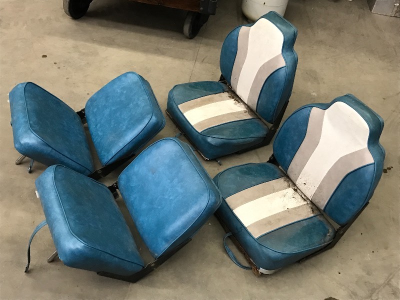lot 82 image: Lot Of (4) Flip-Up Boat Seats, Used...
