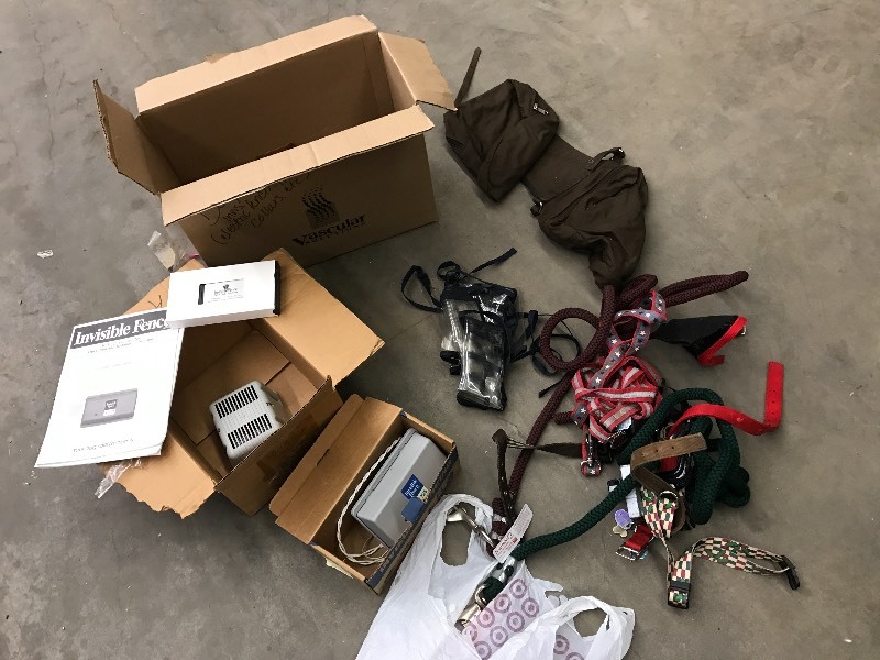 lot 88 image: Invisible Fence Set With Assorted D...
