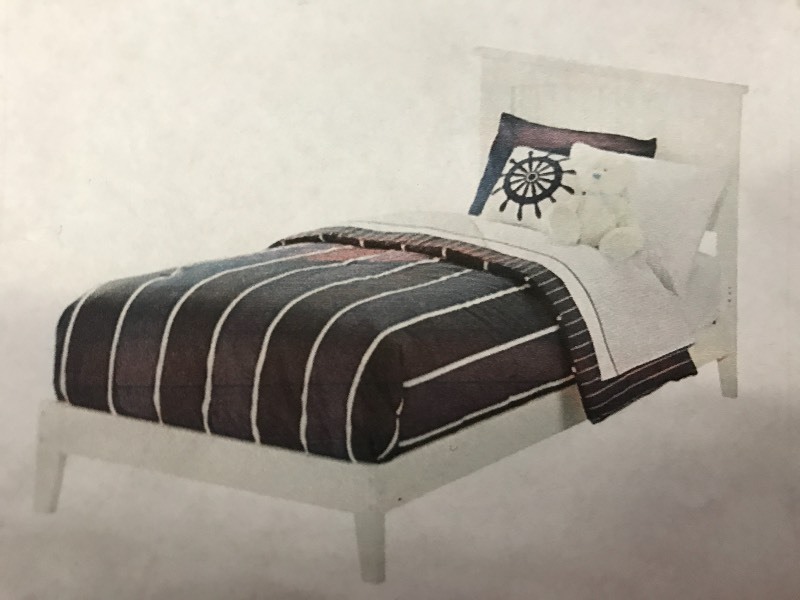 lot 92 image: Williamston Platform Bed Set, Size...