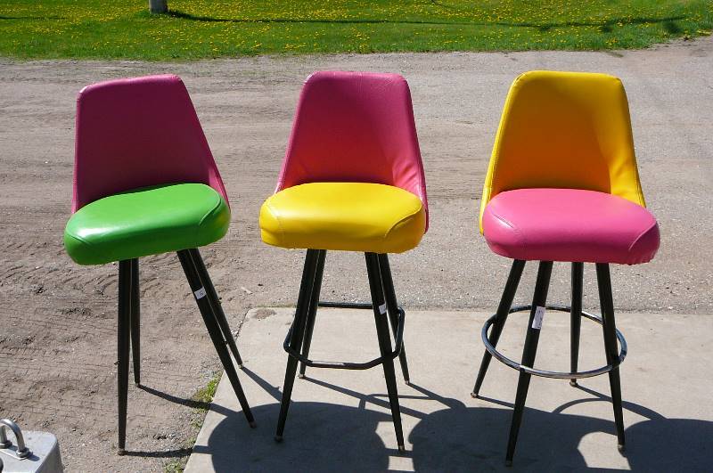 Lot of Swivel High Back Bar Stools