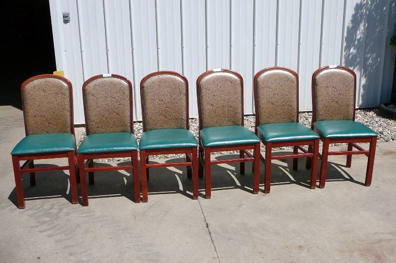 Lot Of Dining Table Chairs