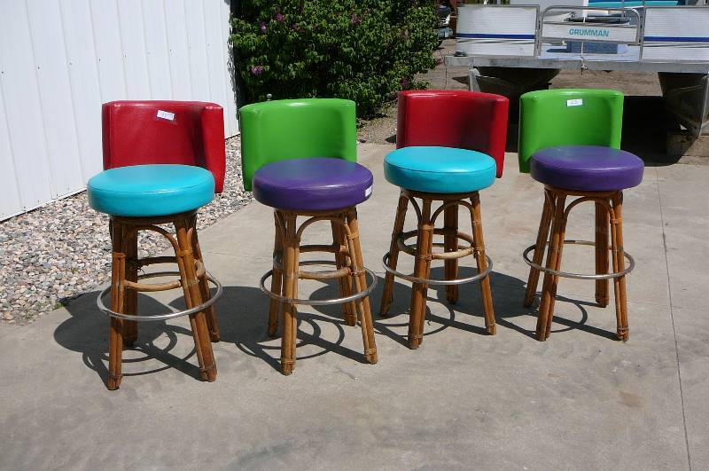 Lot Of Swivel Low Back Bar Stools