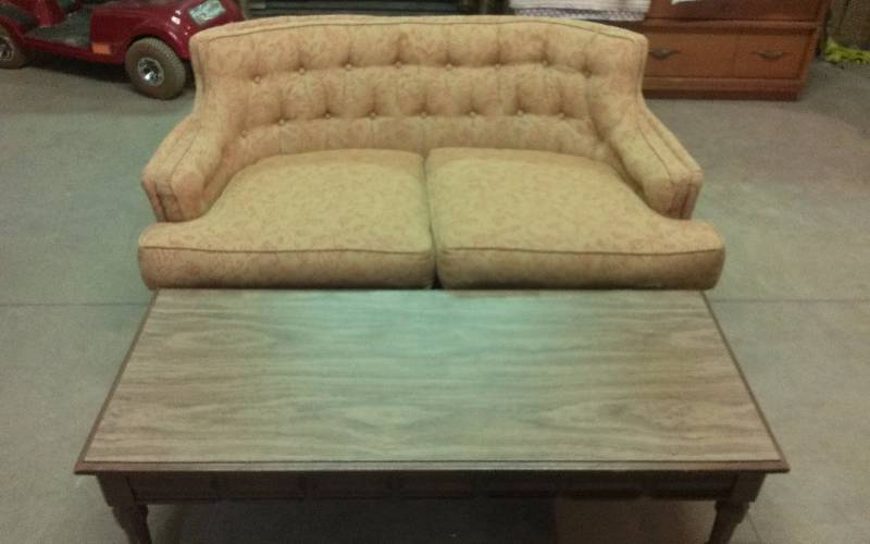 lot 27 image: Lot - Cute Newly Upholstered Loveseat & Coffee Table