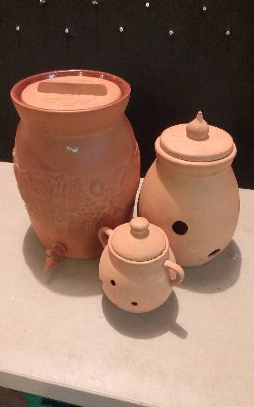 lot 38 image: Lot - Terra Cotta Dispenser & other pots