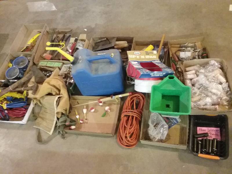 lot 67 image: Lot - Misc Tools, Hatchet, etc