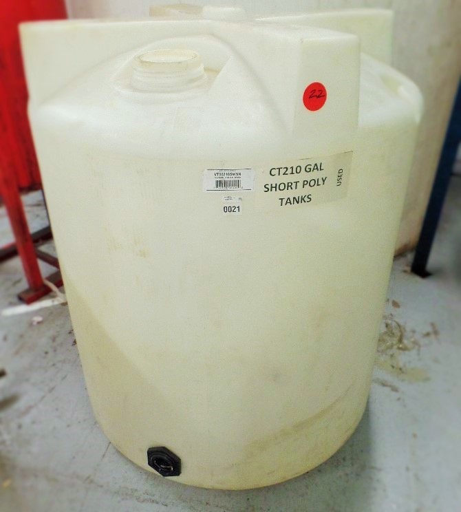 210 GALLON SHORT POLY TANK