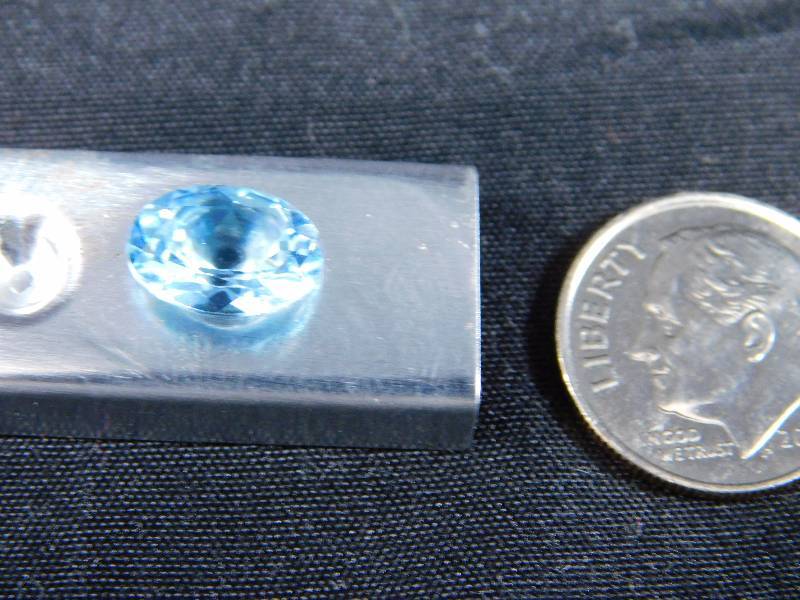 3.2 ct Round Cut Aquamarine Gemstone