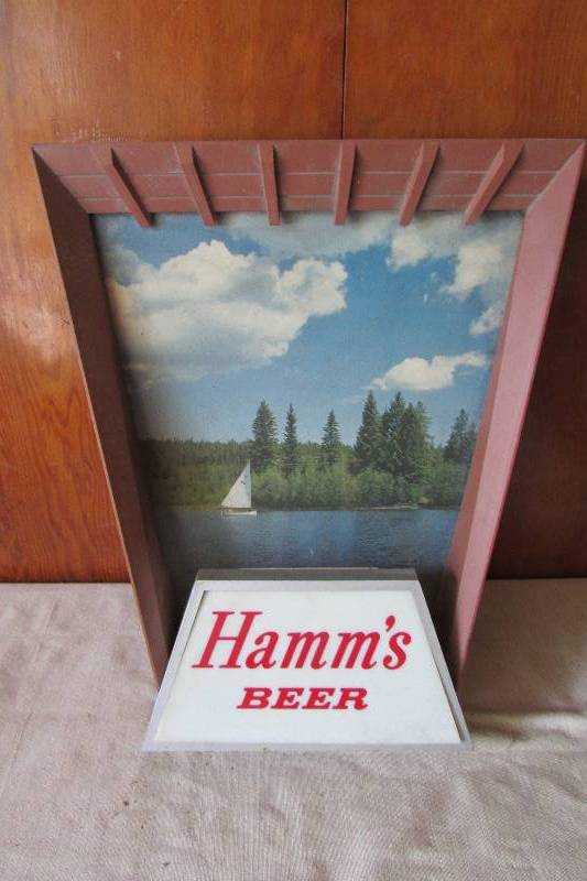 lot 6 image: Vintage Hamms Sign