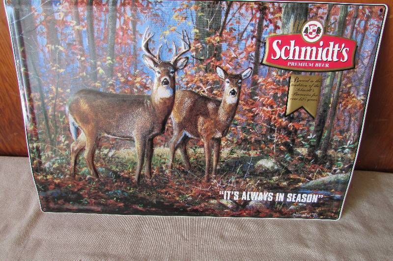 lot 13 image: Vintage Metal Schmidt Beer Sign