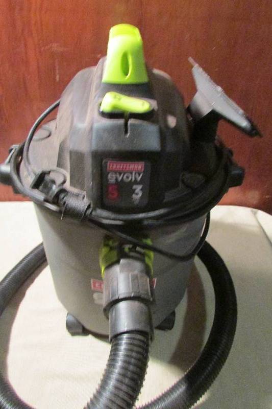 lot 42 image: Craftsman WetDry Vac