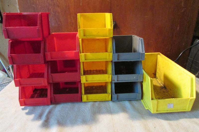 lot 89 image: Stackable Storage Bins