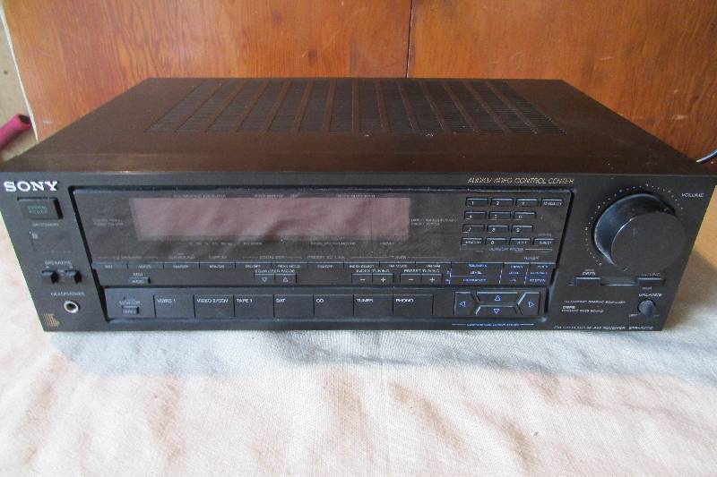 lot 92 image: Sony Stereo Reciever