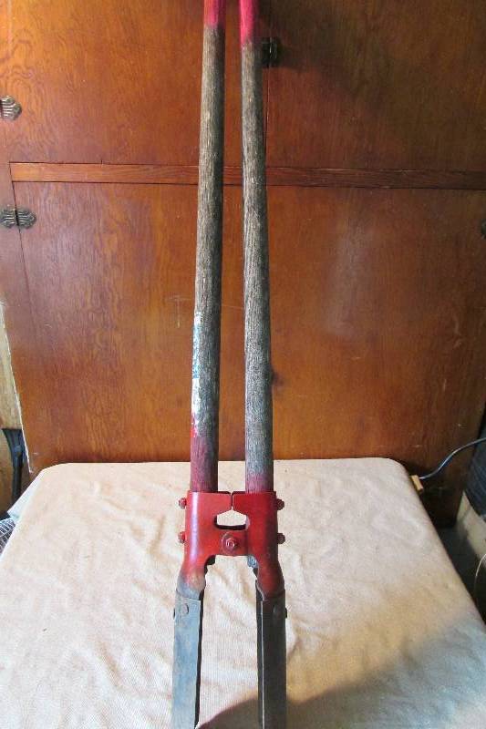 lot 99 image: Post Hole Digger
