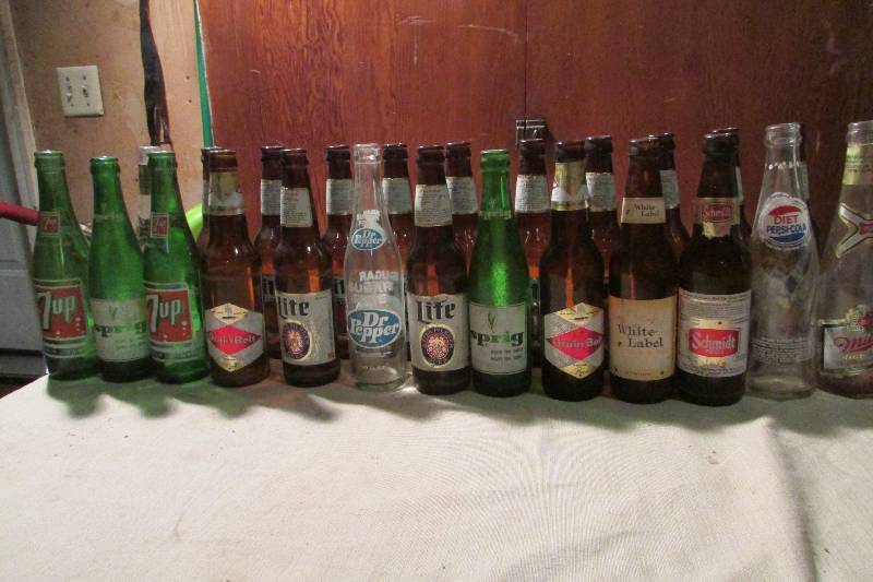 lot 114 image: Vintage Case of Assorted Bottles