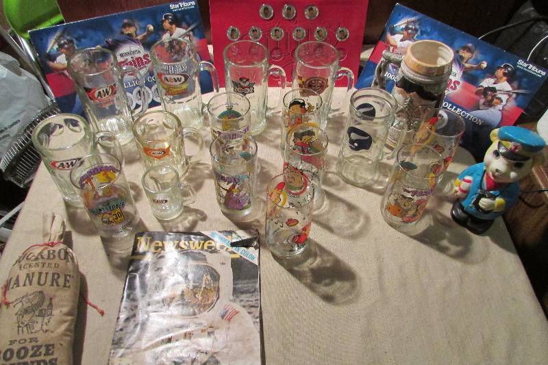 lot 122 image: Vintage Advertising Glass and Other Collectibles