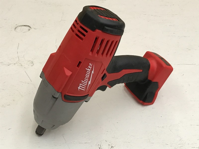������� Milwaukee M18 Cordle...