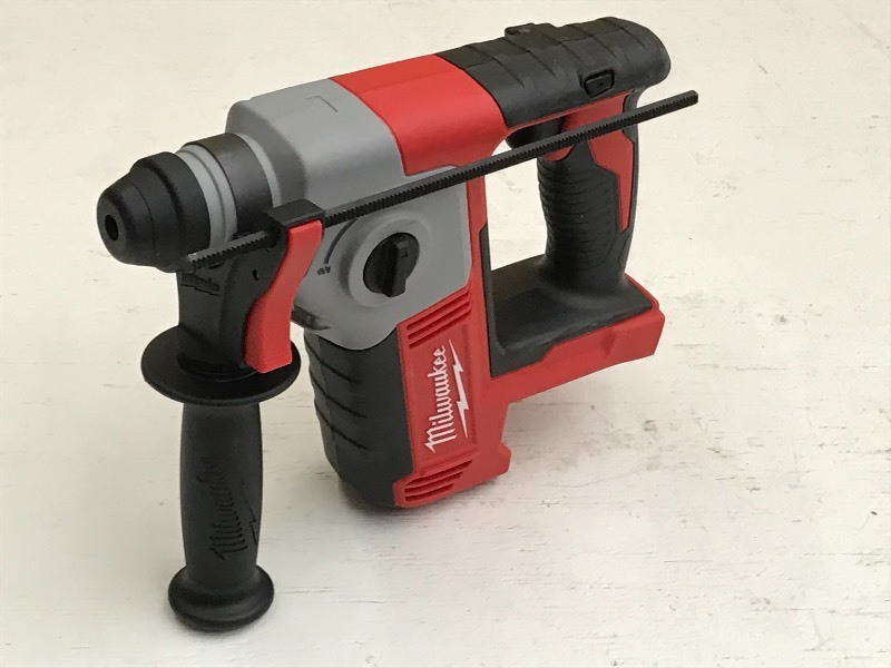 ������� Milwaukee M18 Cordle...