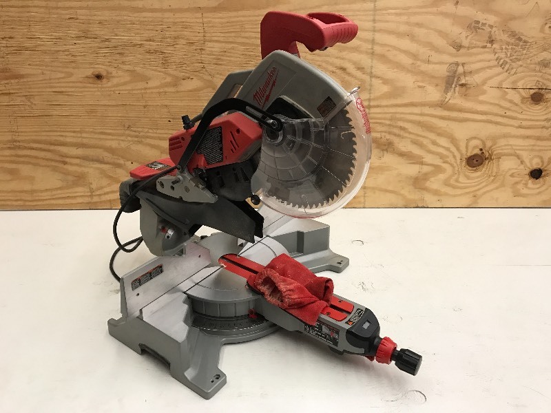 � Milwaukee 12� Dual Bevel Slidin...