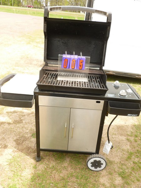 SnS Auctions # 263 Grills, riding mowers & misc.