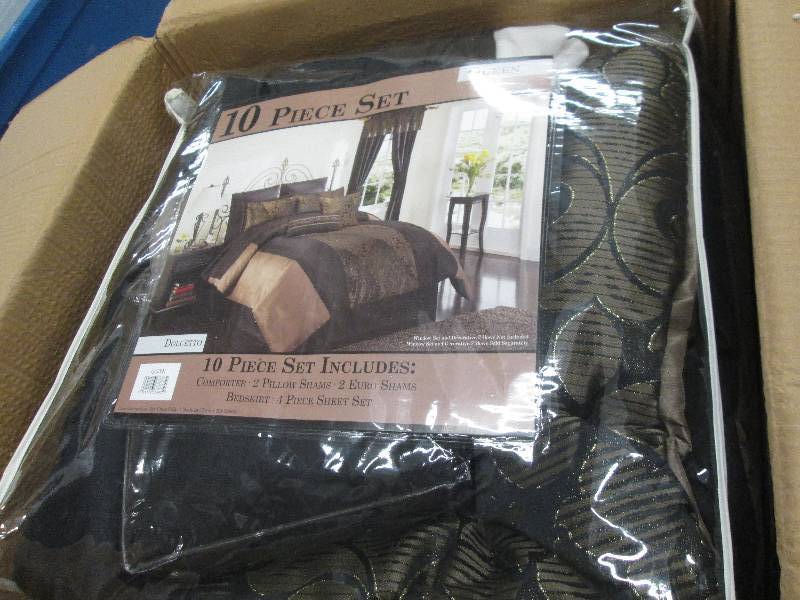 Queen Dolcetto 10-Piece Bed Set ope...