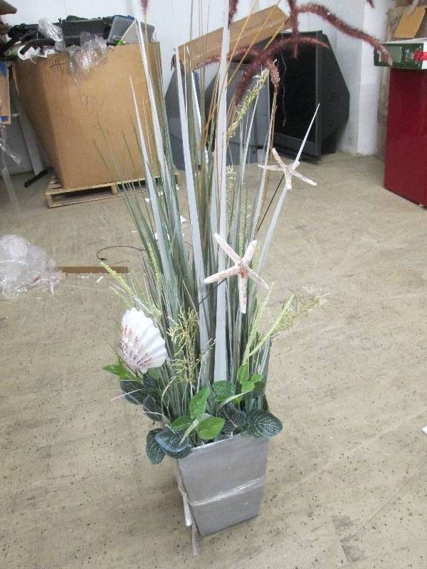 Beach Grass Planter open box Retail...