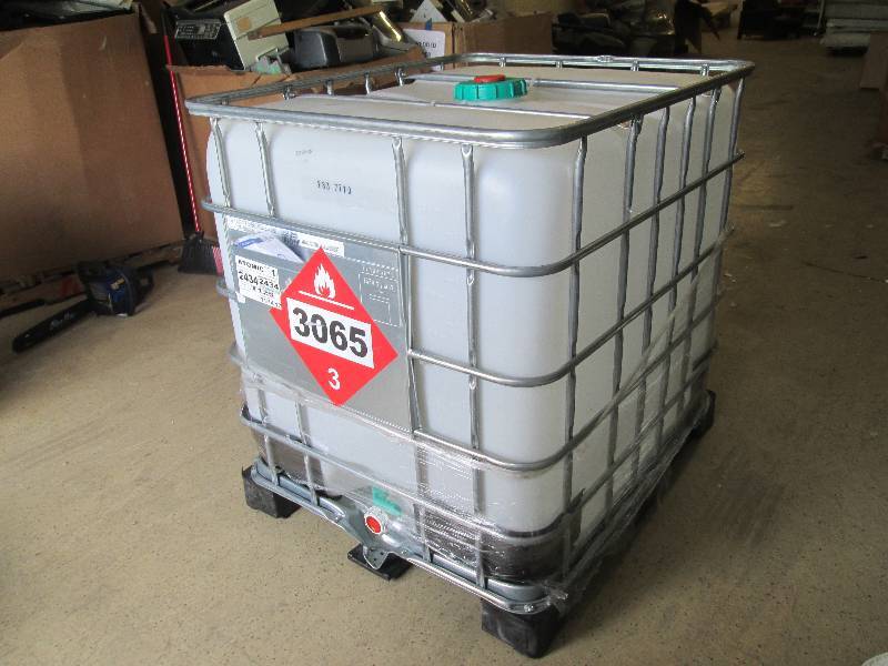 Caged Pallet  WaterLiquid Containe...