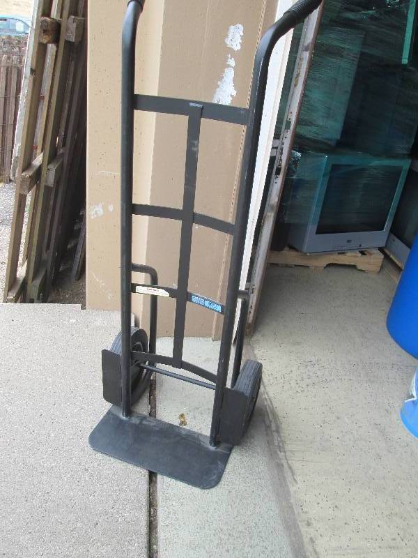 Milwaukee 2 Wheeled Hand Cart , 1 l...