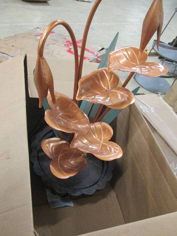 Lily Leaf Fountain open box, untest...