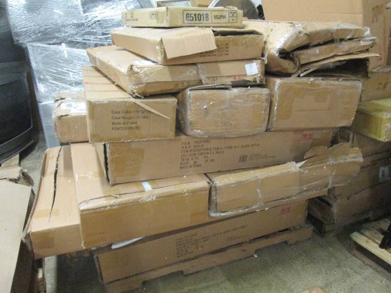 Pallet of Furniture Missing parts ...