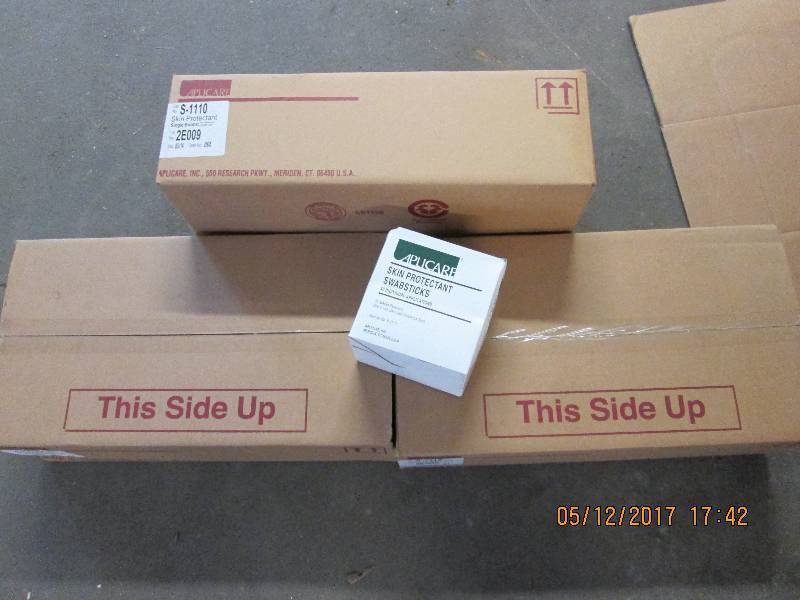 3 cases, 30 total boxes of 50 Aplic...