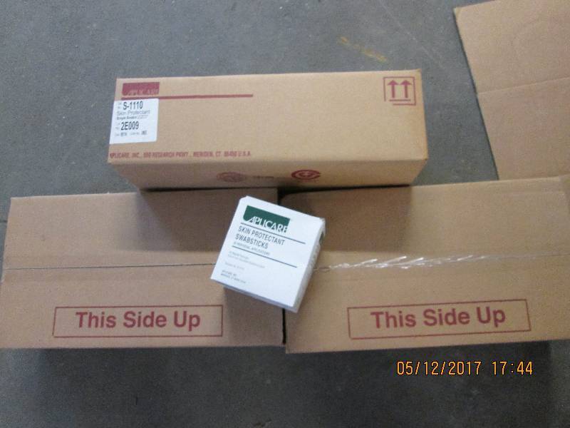 3 cases, 30 total boxes of 50 Aplic...