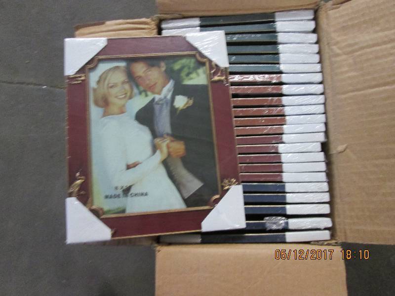 Case of 24 8 x 10 picture frames, a...
