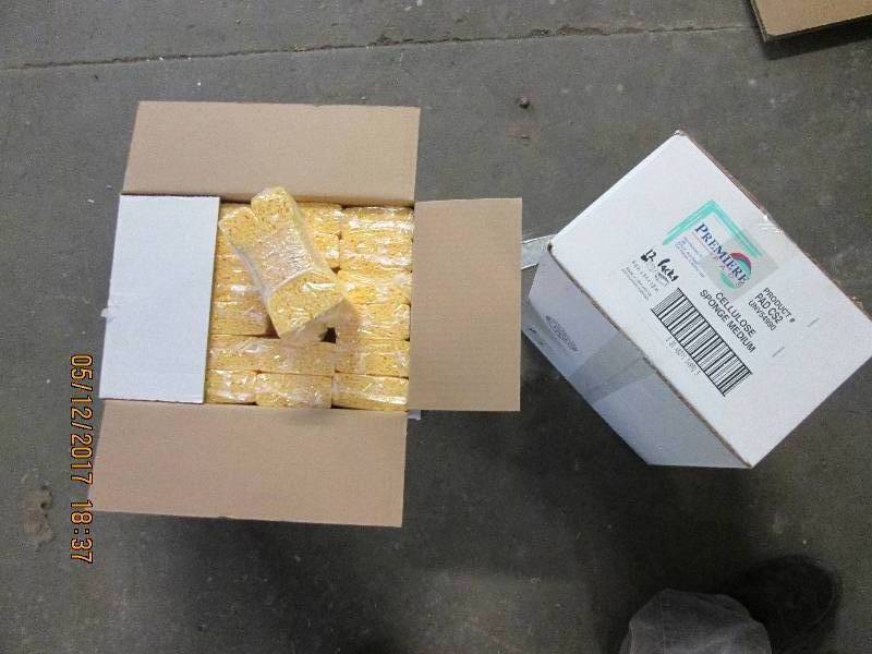48 Premier cellulose sponges, 2 cas...