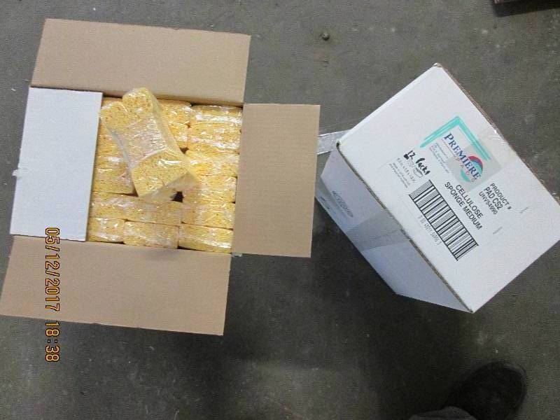 48 Premier cellulose sponges, 2 cas...