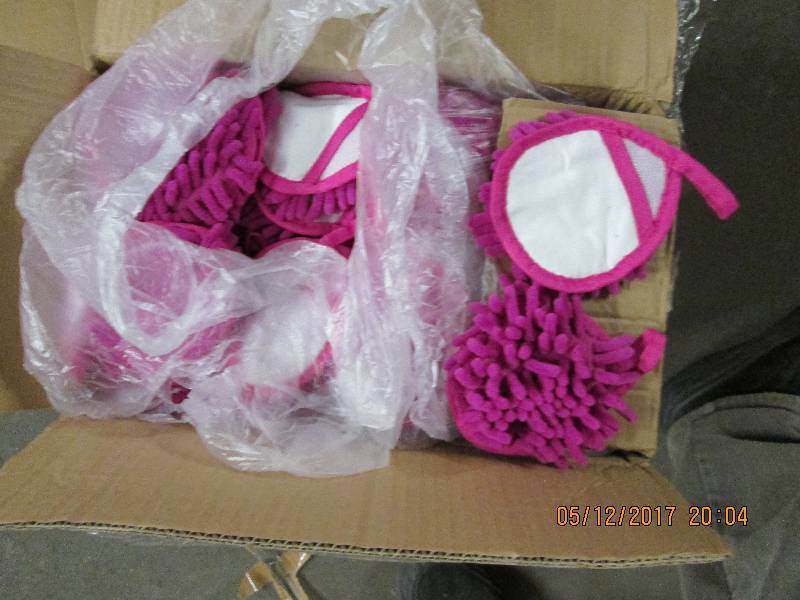 Case of 200 fizzy finger dusters...