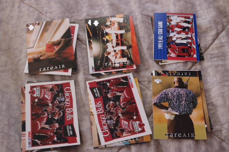 30 Michael Jordan cards...