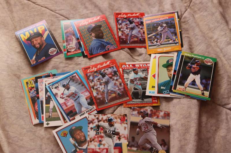 30 Kirby Puckett cards...