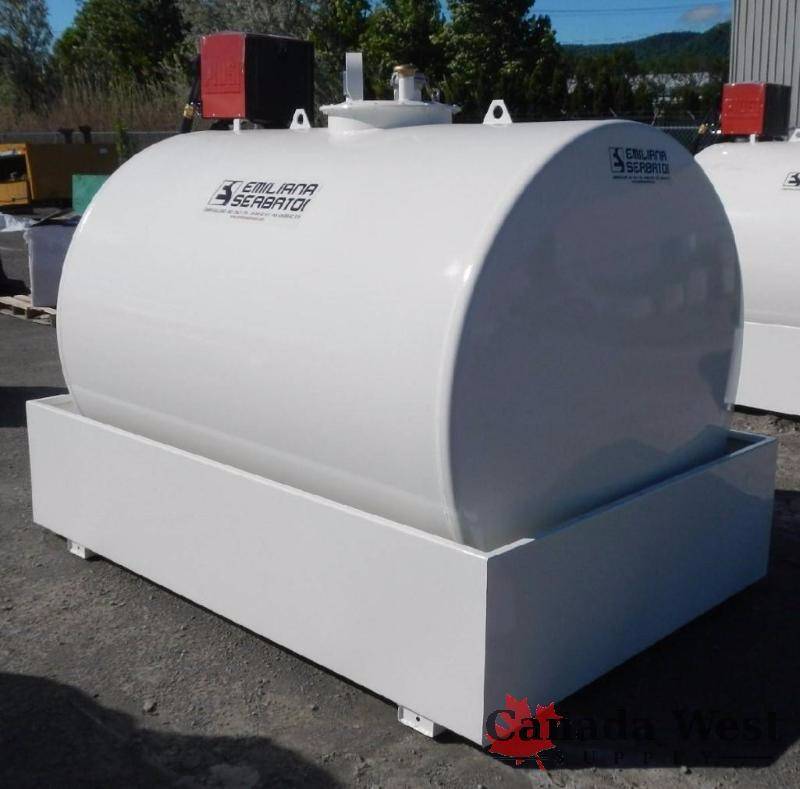 lot 40 image: NEW 3000L FUEL TANK WITH PUMP & GAUGE 792 GAL