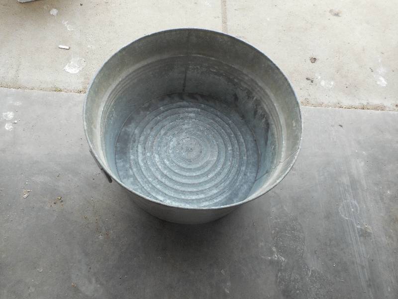 VINTAGE STEEL WASH TUB