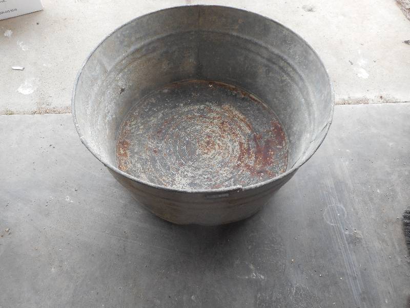 VINTAGE STEEL WASH TUB
