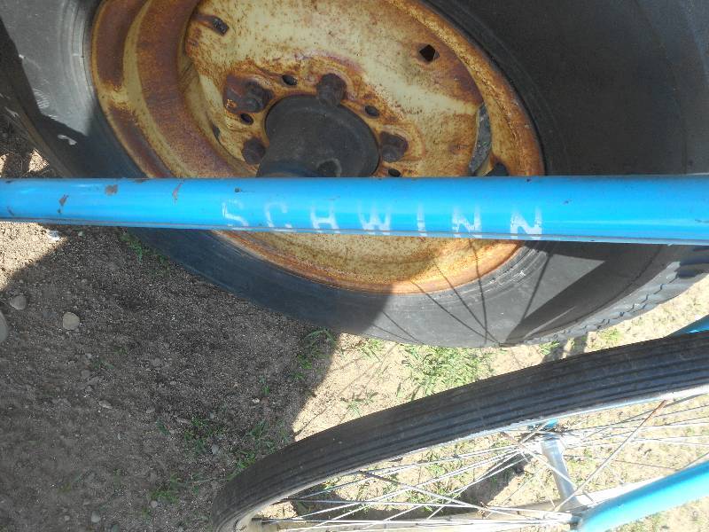 VINTAGE SCHWINN BIKE