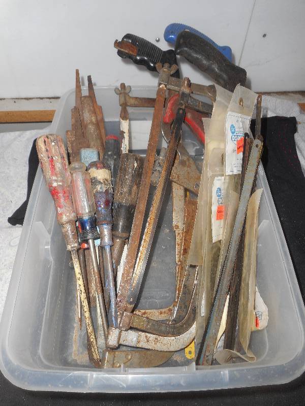 HACK SAWS , BLADES , RASPS , SCREW DRIVERS