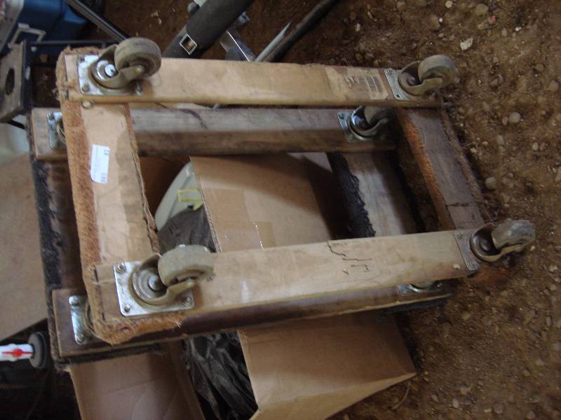 2 4 wheel carts