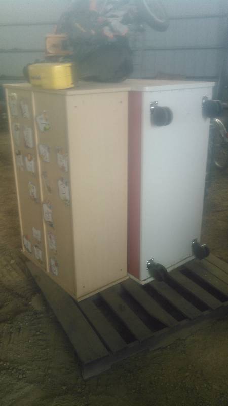 Storage cabinet