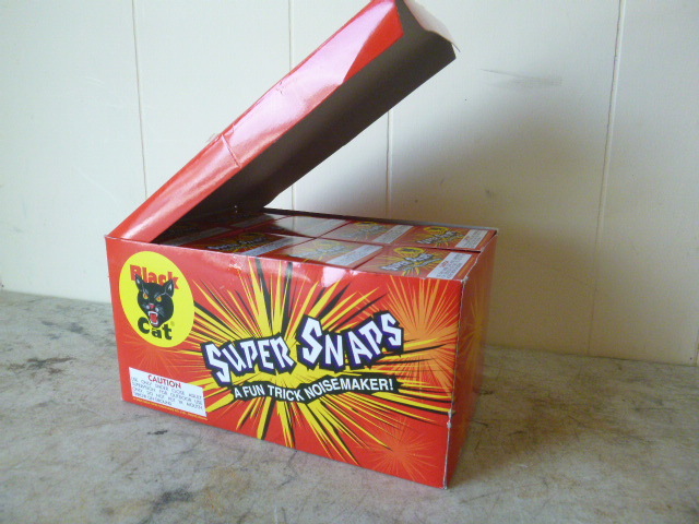40 Boxes of Black Cat Super Snaps